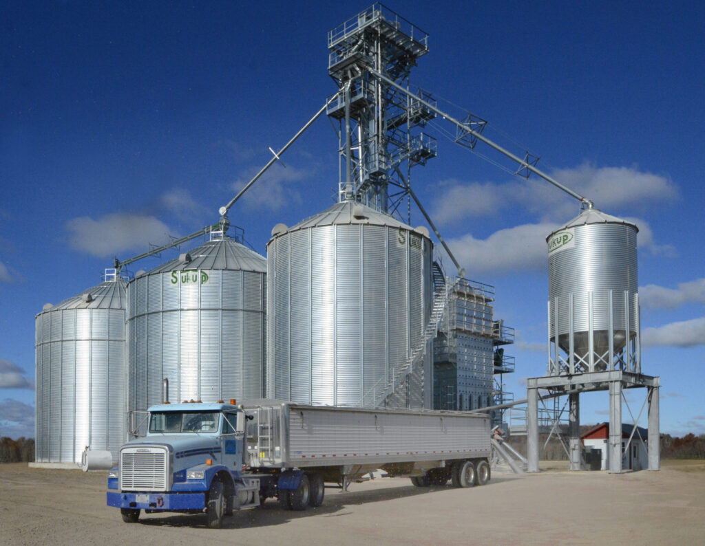 Grain Truck Transporting Soybeans from Sukup Bins Financed with a Lease from AgFi